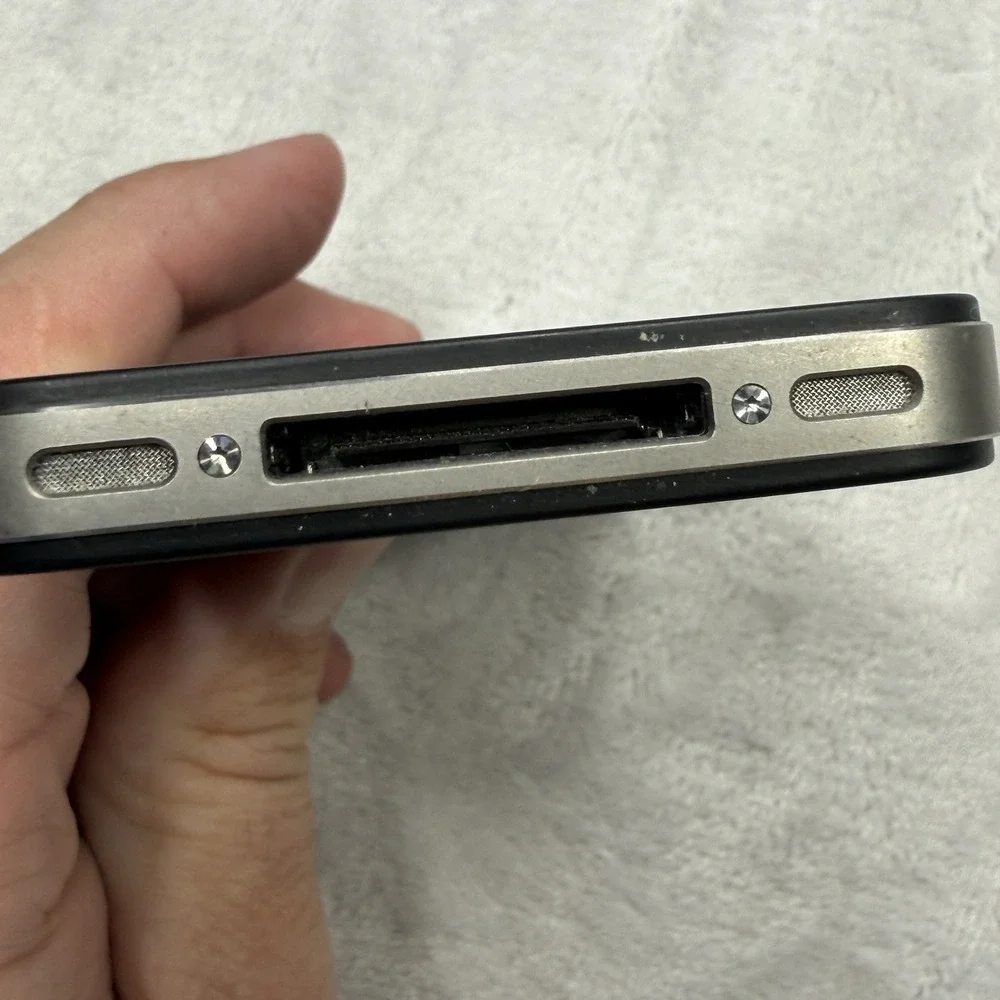 Apple iPhone 4 A1387 Black Smartphone‎ For Parts Repair No Power